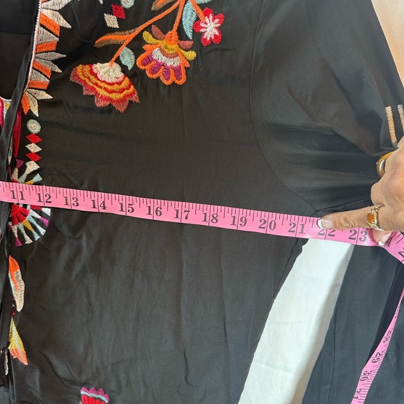 AK Women's Embroidered Tops Mexican Shirt - Picture 6 of 7